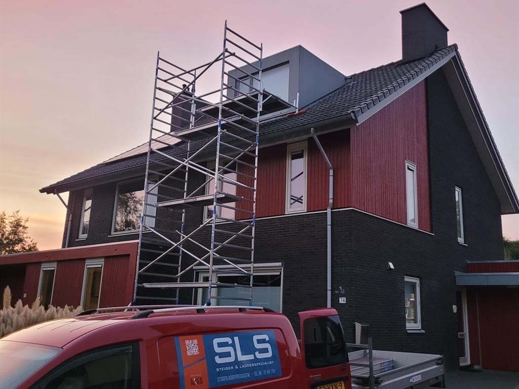 Ontdek de Voordelen van Aluminium Rolsteigers en Kamersteigers bij Steiger & Ladderspecialist